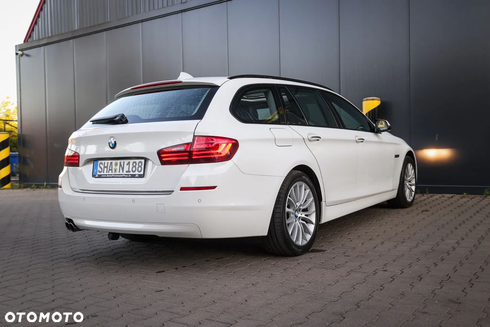 BMW Seria 5 525d xDrive Sport-Aut Modern Line - 15