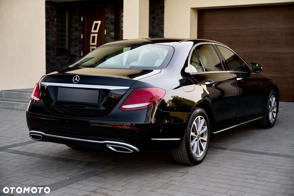 Mercedes-Benz Klasa E 220 d 9G-TRONIC - 13