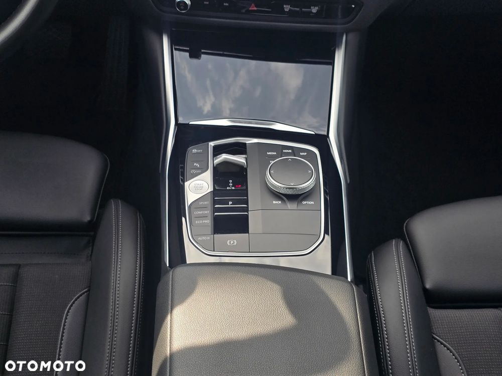 BMW Seria 3 318i - 19