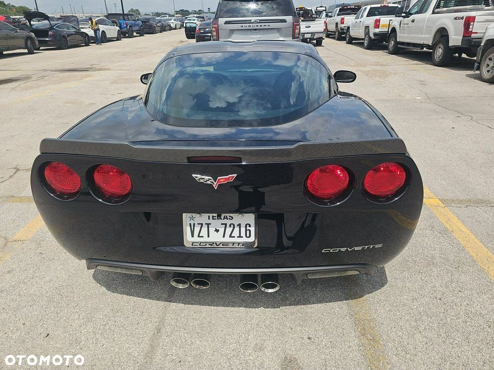 Chevrolet Corvette - 6