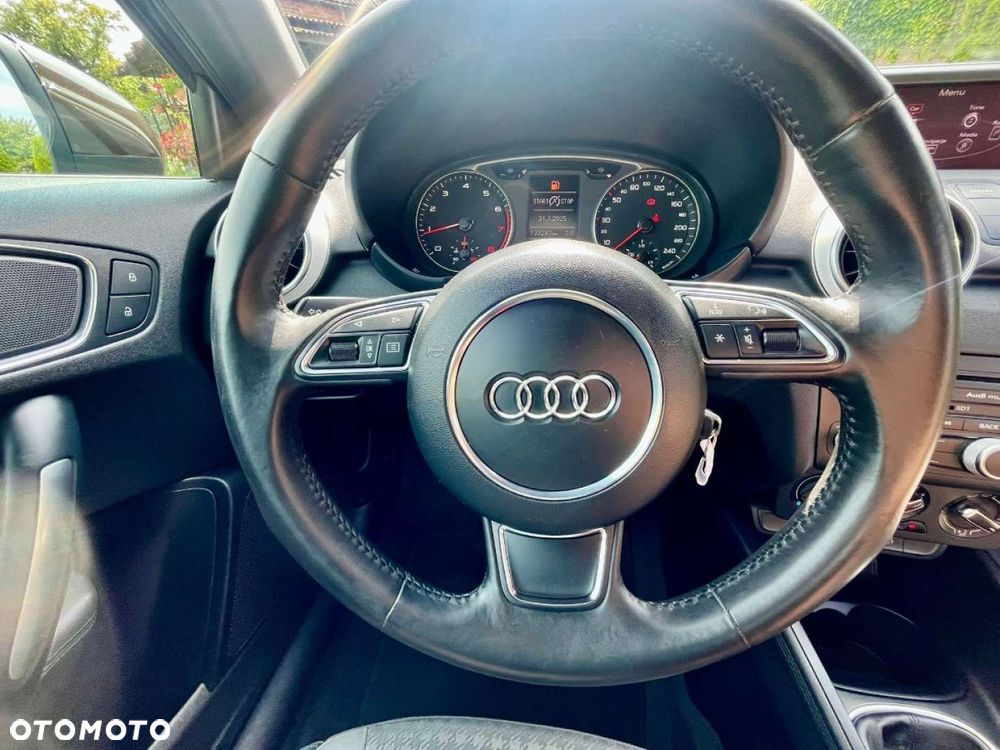 Audi A1 3-drzwiowe 1.2 TFSI Attraction - 11