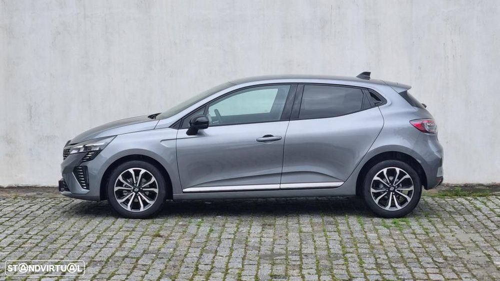 Renault Clio 1.0 TCe Techno Bi-Fuel - 8