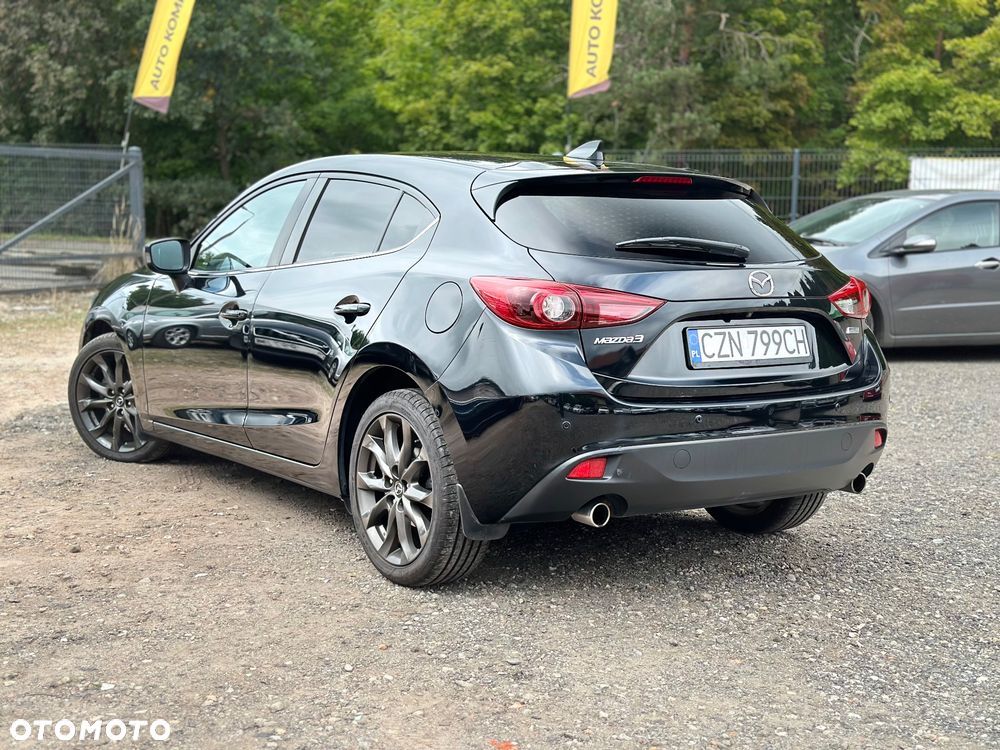 Mazda 3 - 4