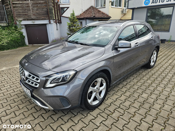 Mercedes-Benz GLA 180 UrbanStyle Edition