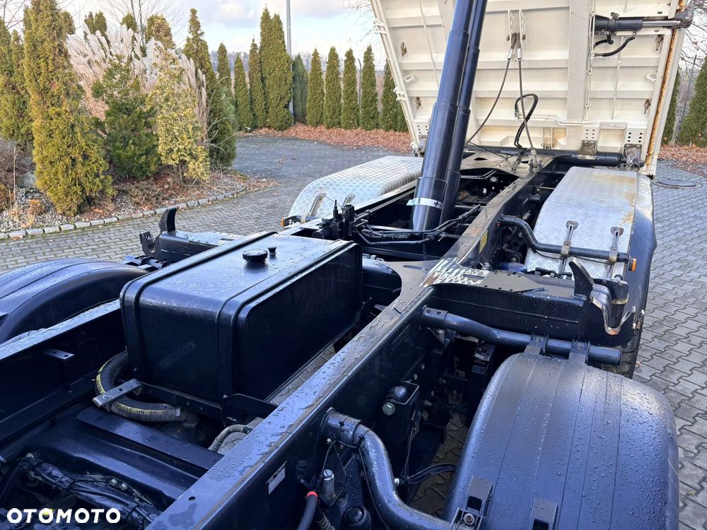 MAN TGS 35.470 8x4 BB EURO6 WYWROTKA TRÓJSTRONNA Z BORDMATIKIEM - 15