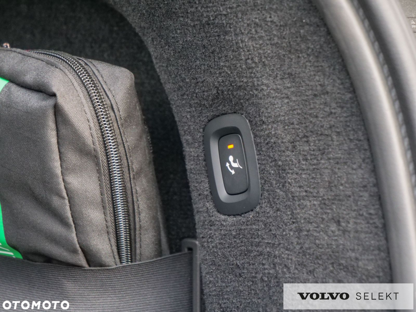 Volvo V90 Cross Country - 37