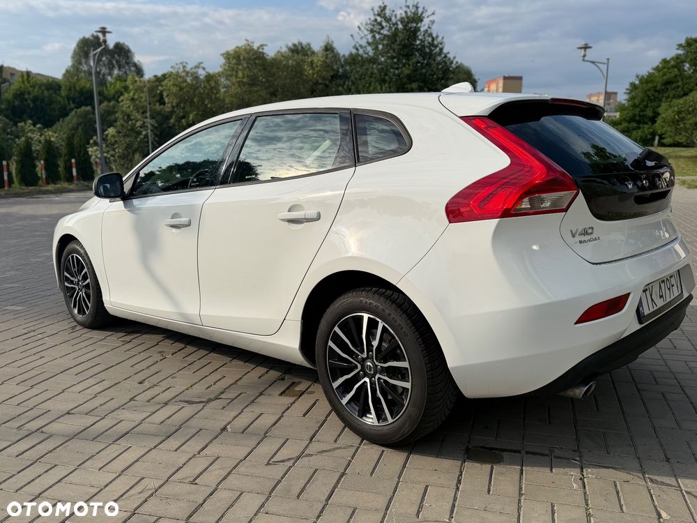 Volvo V40 D2 Geartronic Momentum - 8