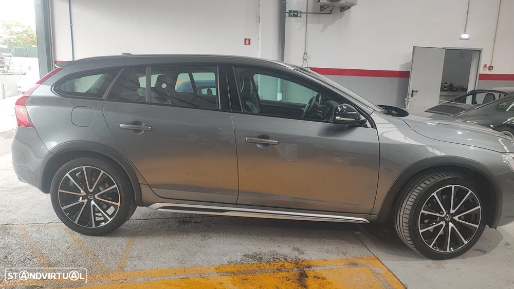 Volvo V60 2.0 D4 Summum Geartronic - 8