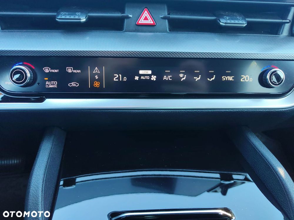 Kia Sportage 1.6 T-GDI Anniversary 2WD DCT - 28