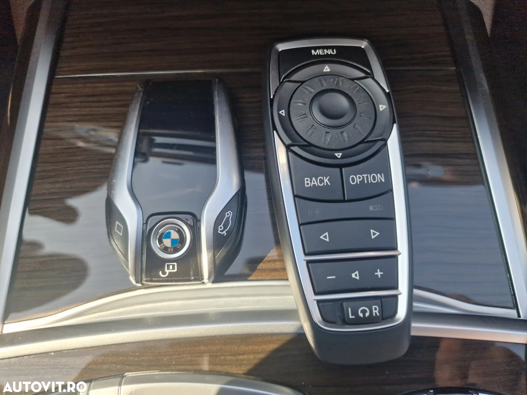 BMW Seria 7 730Ld xDrive - 33