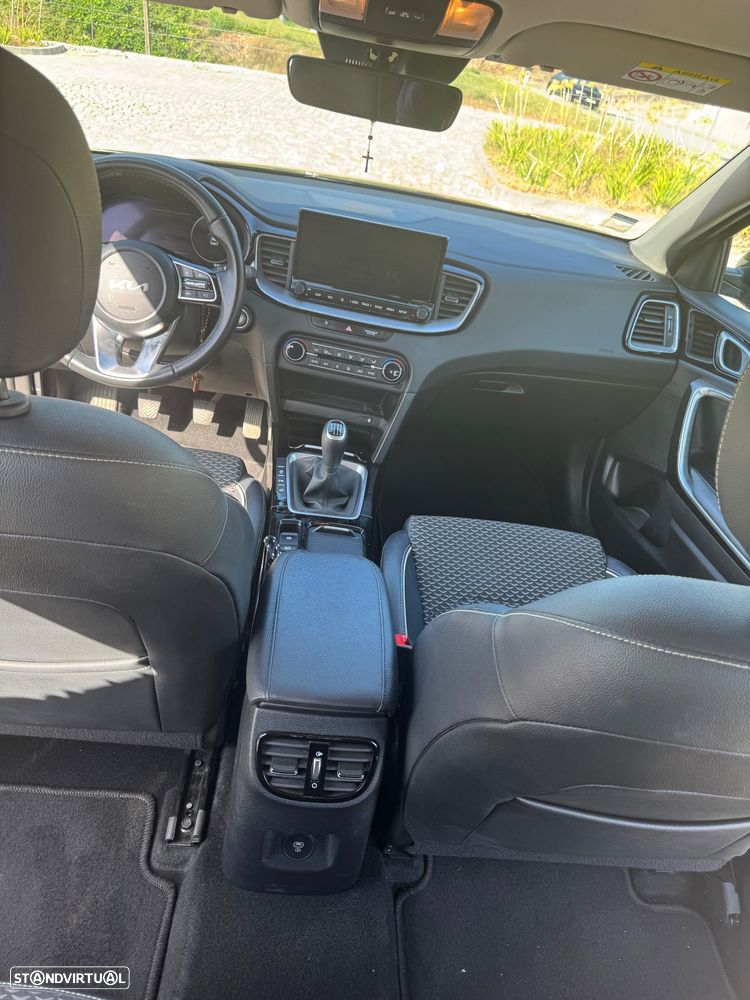 Kia XCeed 1.0 T-GDI Tech - 8