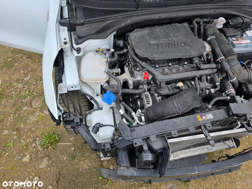 Kia Ceed 1.5 T-GDI M DCT - 14