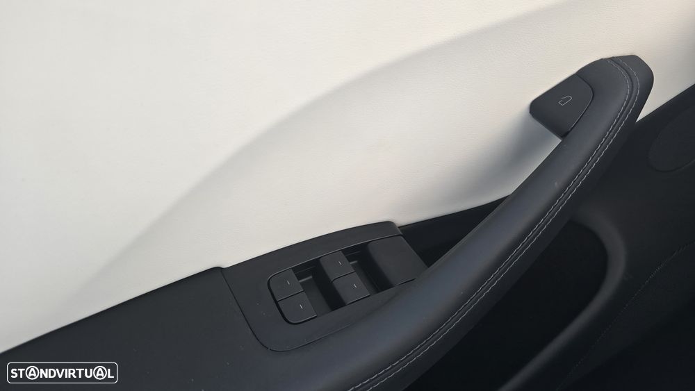 Tesla Model 3 Performance Tração Integral - 26