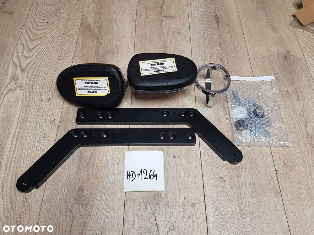 Podłokietniki pasażera Kuryakyn 8959 Harley Davidson Tri Glide - 1