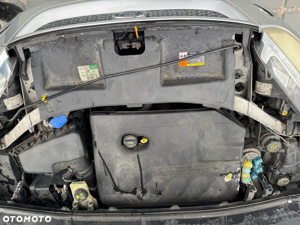 Ford S-Max - 17