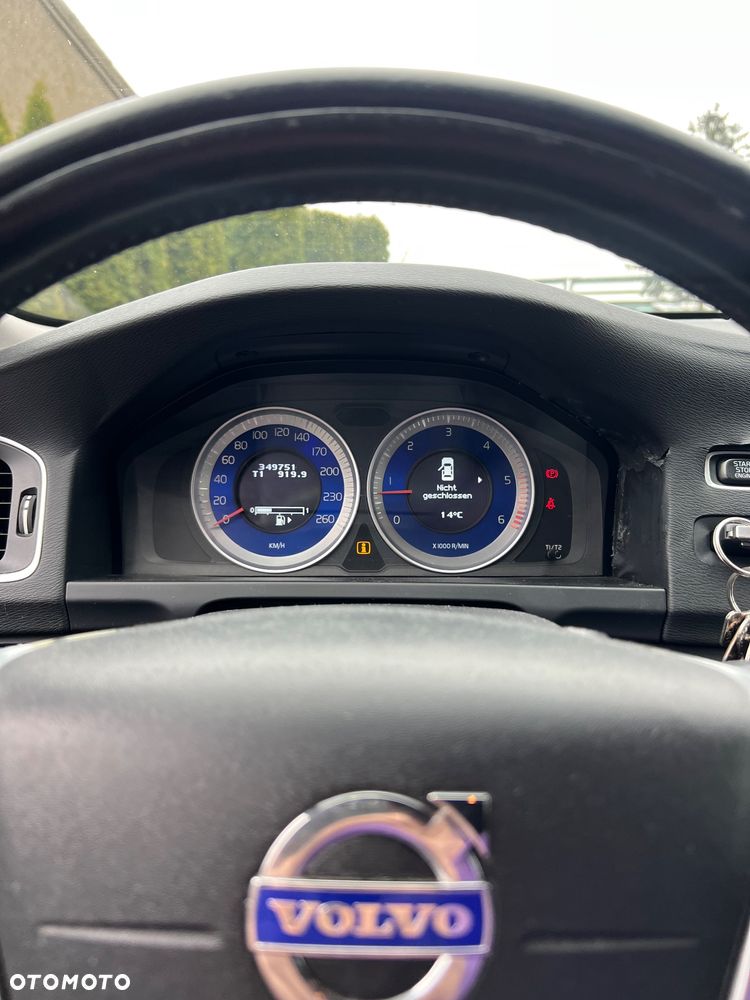 Volvo S60 D3 R-Design - 10