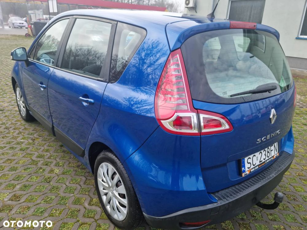 Renault Scenic 1.6 16V 110 Expression - 11