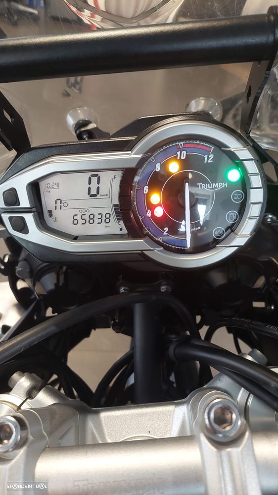 Triumph Tiger 800 XC - 7