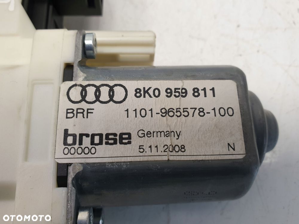 Audi A4 B8 SILNICZEK SZYBY Lewy tył 8K0959811 - 8