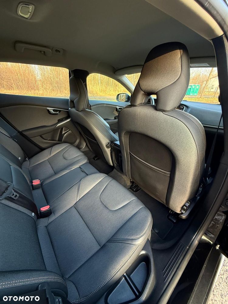 Volvo V40 Cross Country D2 Kinetic - 19