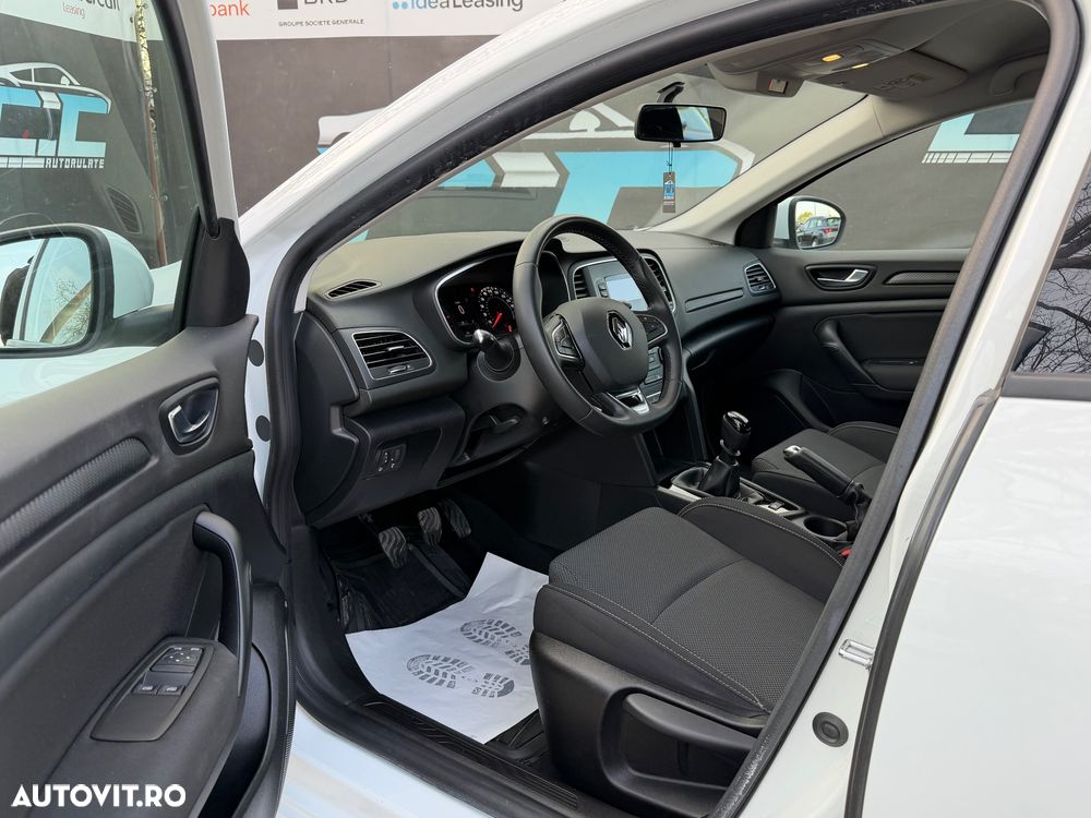 Renault Megane BLUE dCi Business - 12