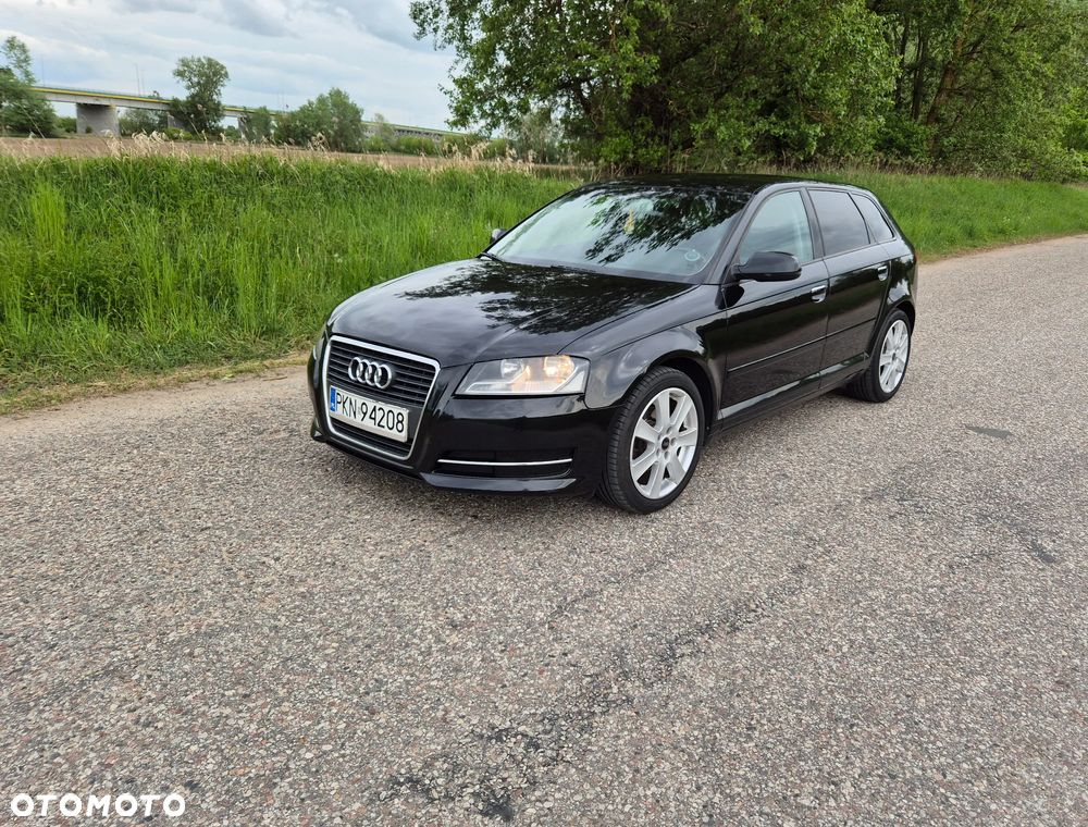 Audi A3 Sportback 1.6 TDI DPF Attraction - 1