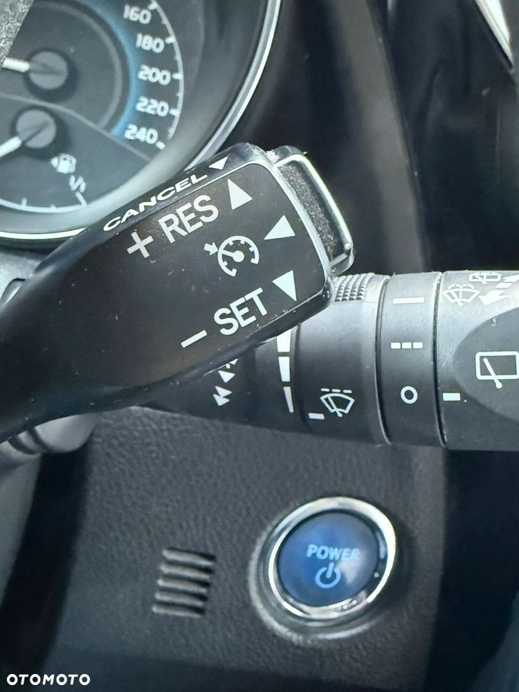 Toyota Auris Hybrid 135 Comfort - 17