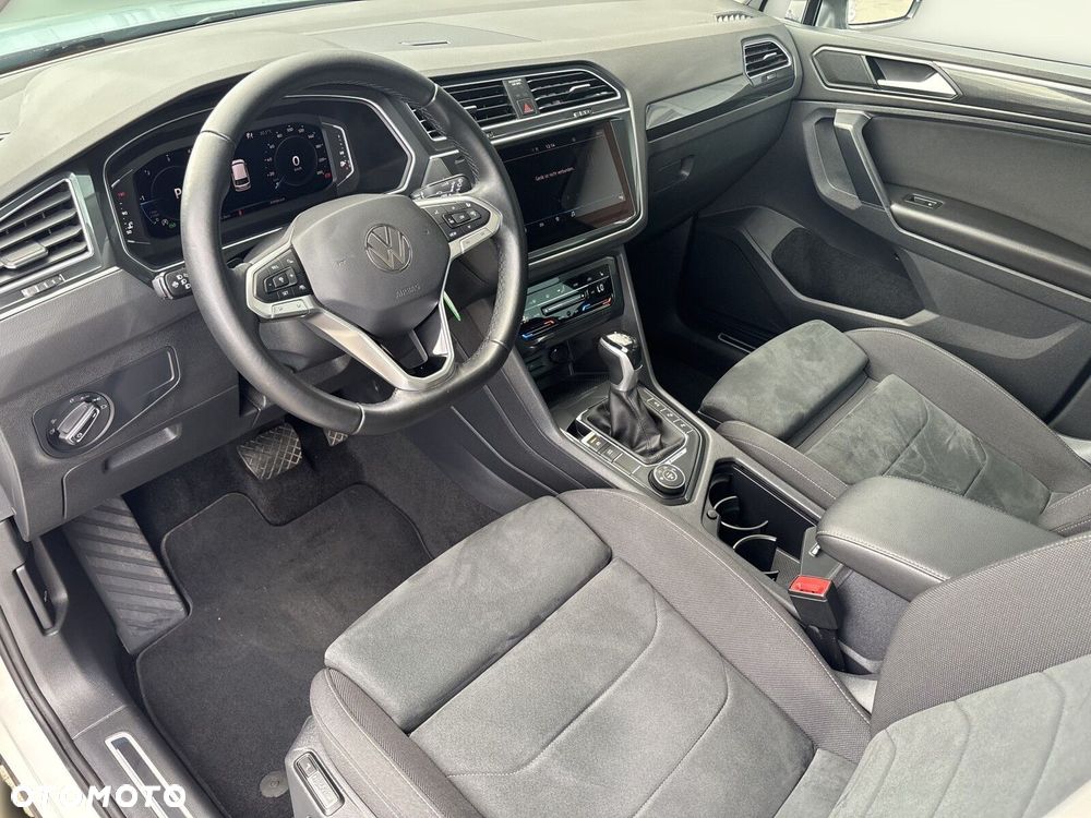 Volkswagen Tiguan - 10
