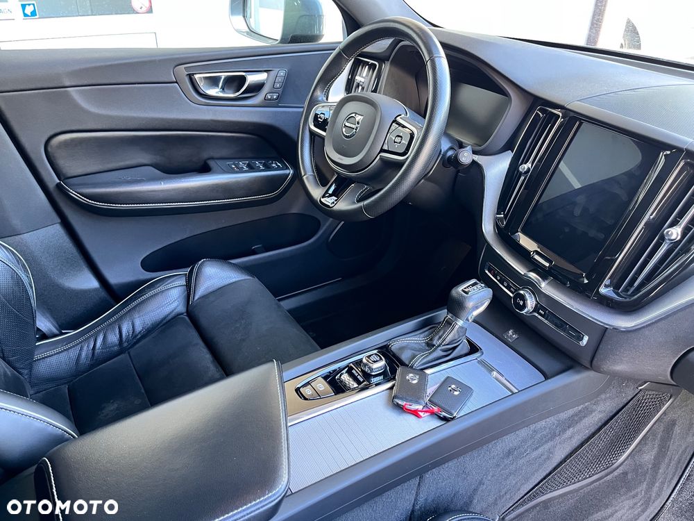 Volvo XC 60 - 32