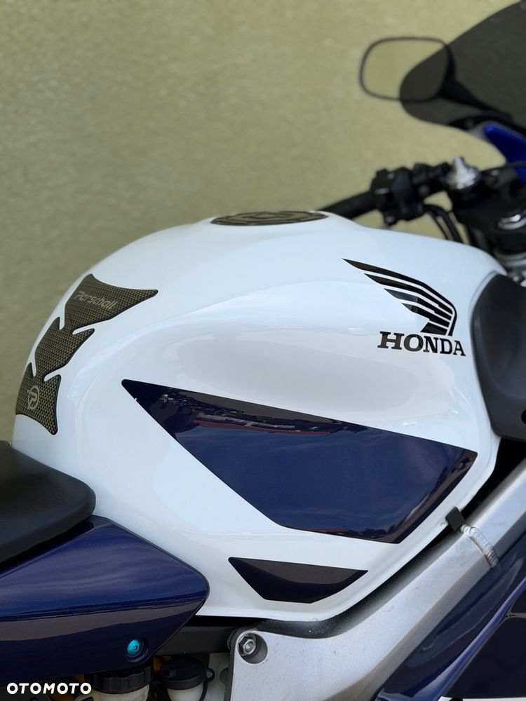 Honda CBR - 16