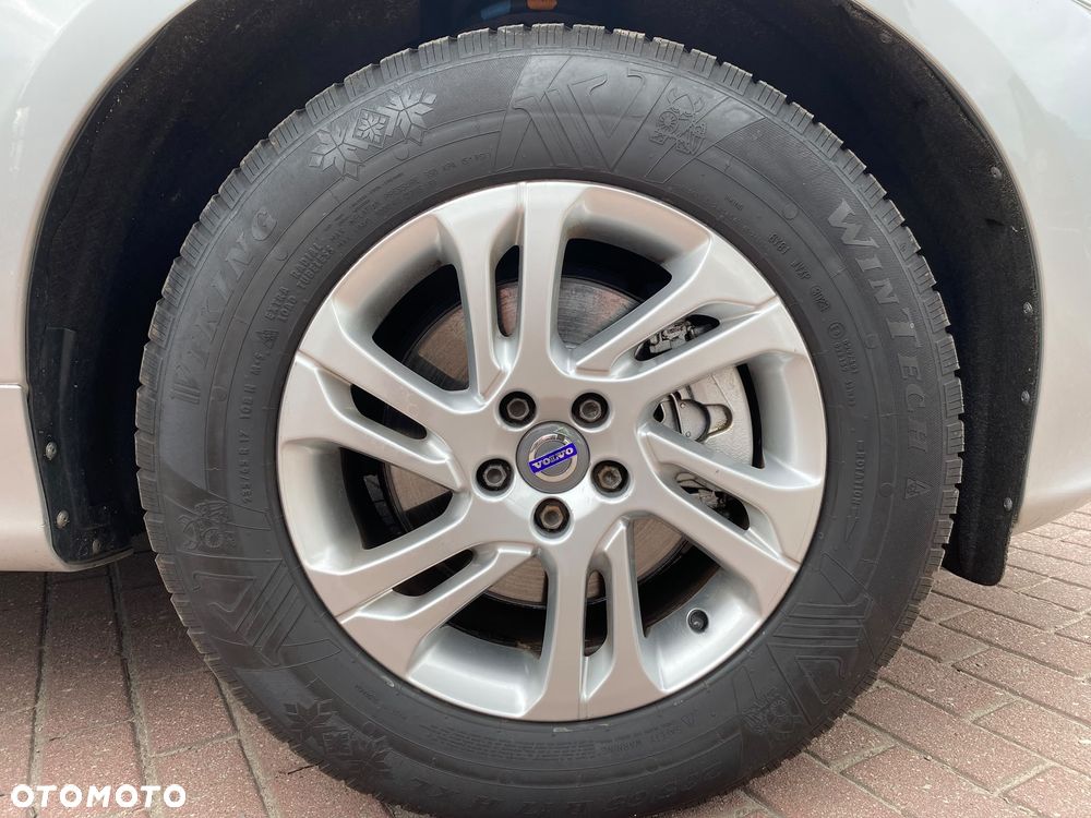 Volvo XC 60 D3 Geartronic Momentum - 11