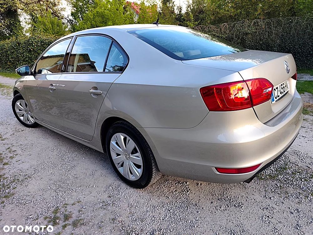 Volkswagen Jetta 1.2 TSI BlueMotion Technology Trendline - 5