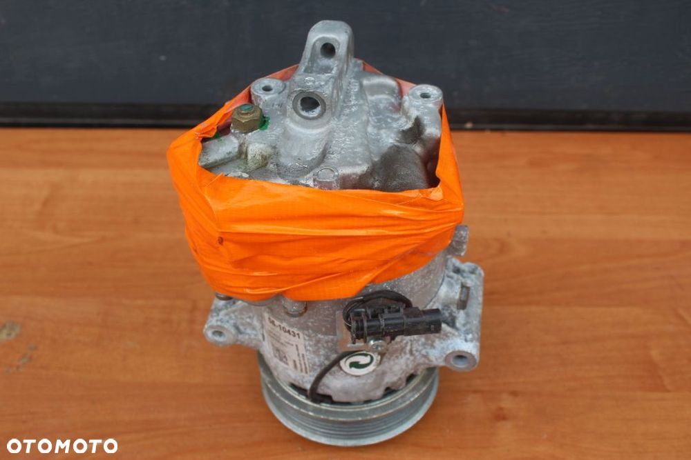 SPRĘŻARKA KLIMATYZACJI OPEL ZAFIRA C 2.0 CDTI 13352254