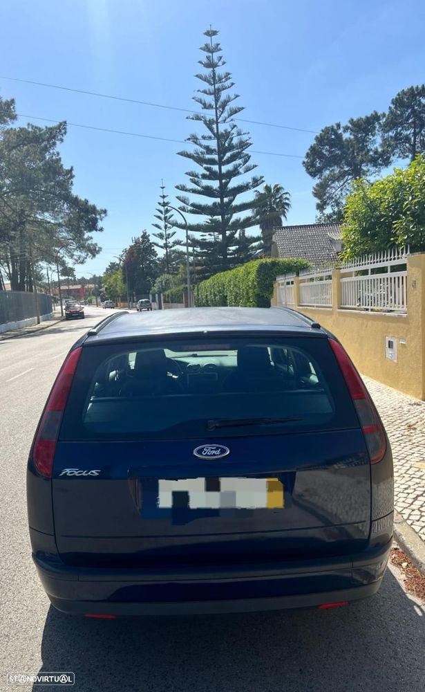 Ford Focus SW 1.4 S - 11