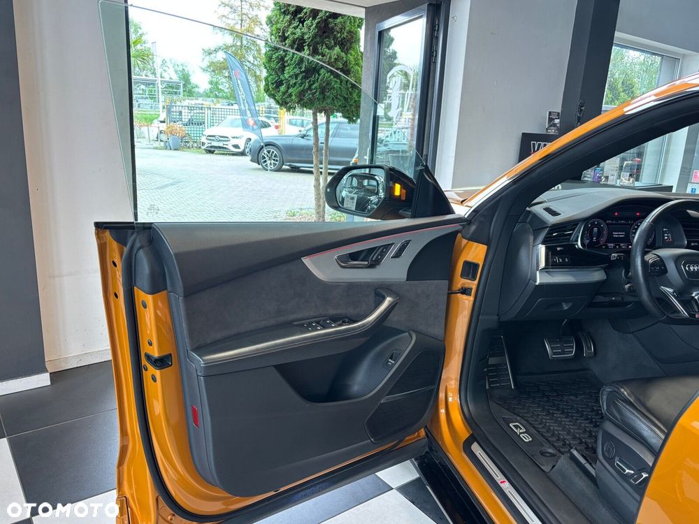 Audi Q8 - 8