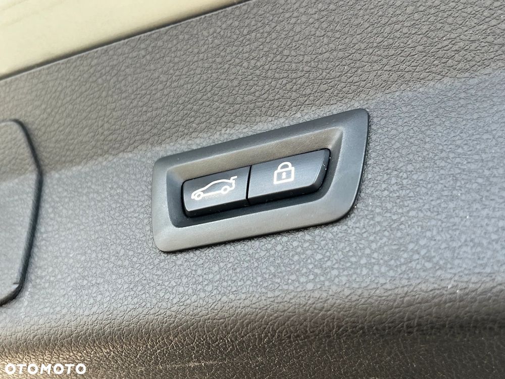 BMW Seria 2 218d Advantage - 4