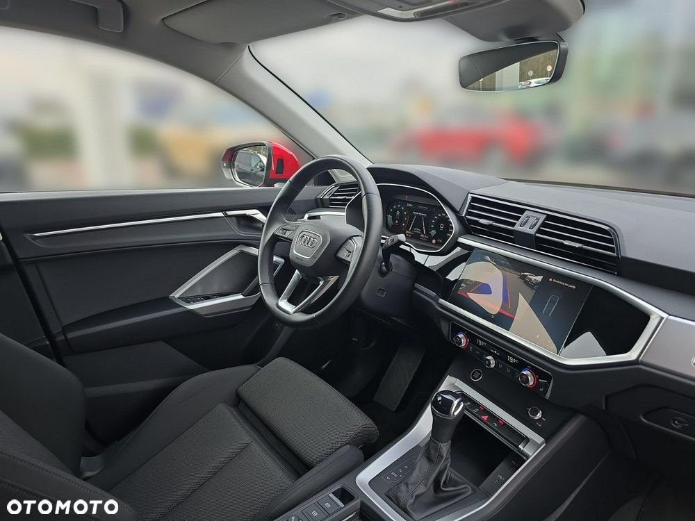 Audi Q3 Sportback - 9