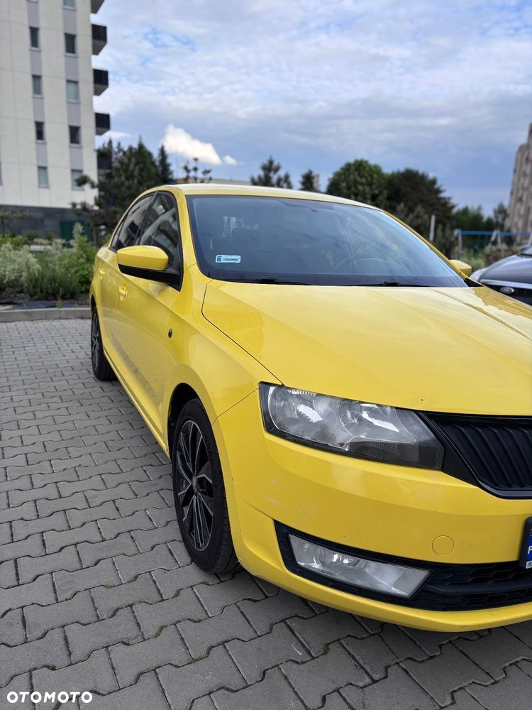 Skoda RAPID - 12