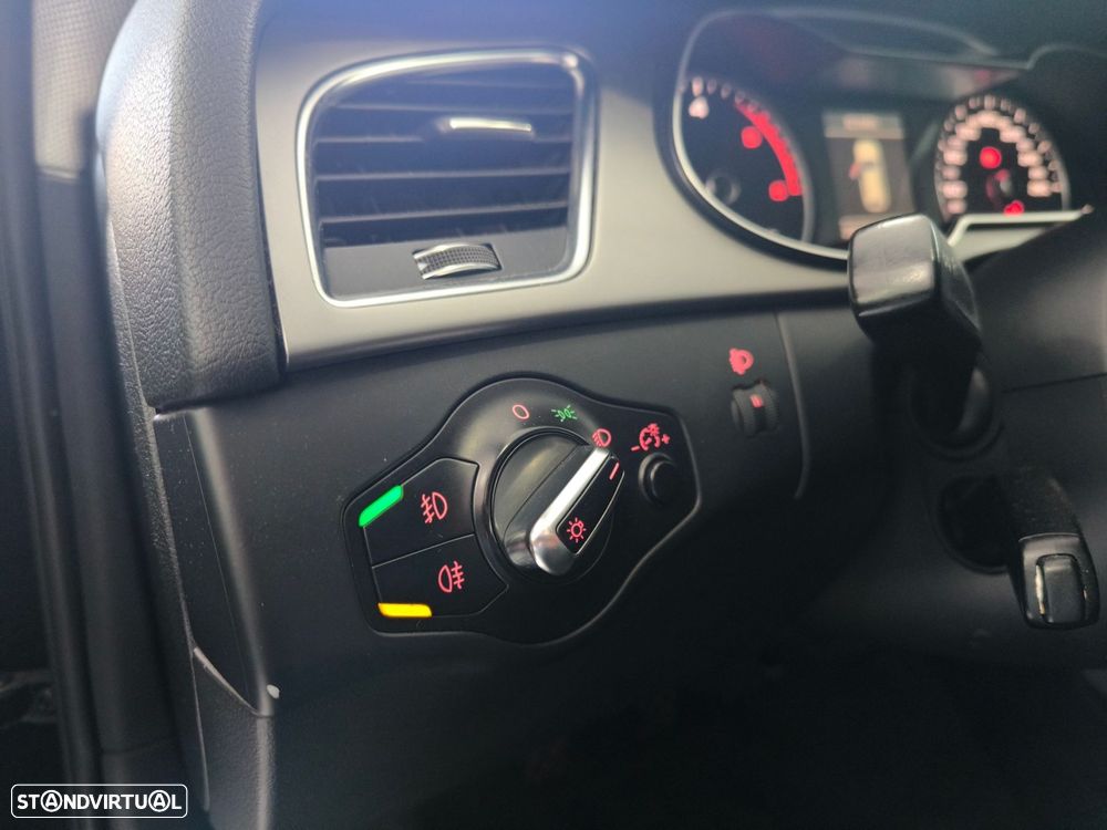 Audi A4 Avant 2.0 TDi Advance - 17