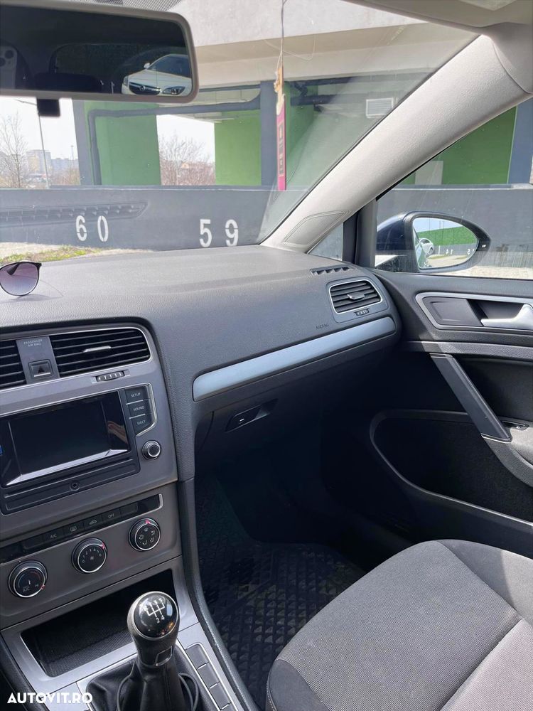 Volkswagen Golf 1.6 TDI DPF BlueMotion Technology Comfortline - 14