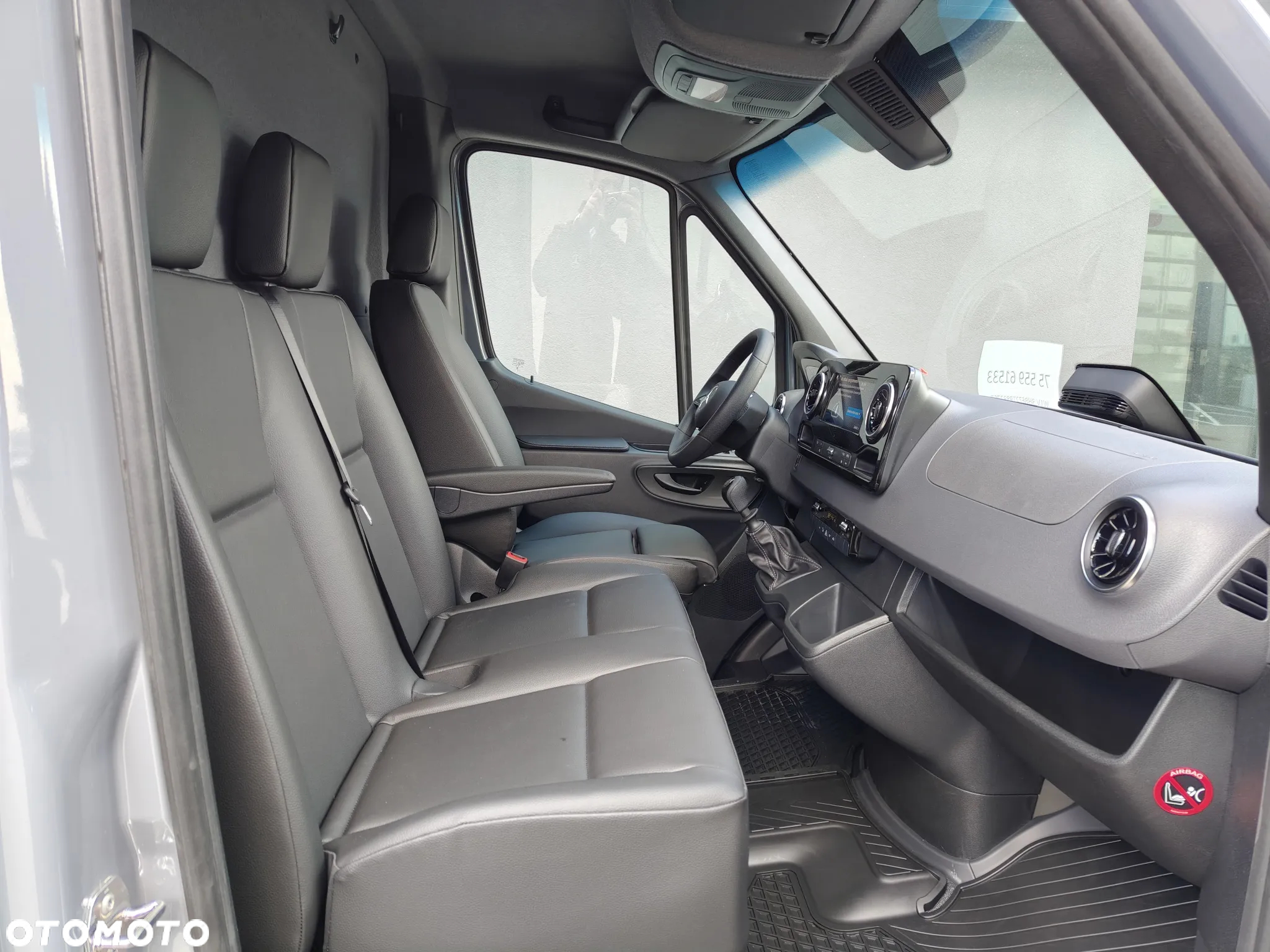 Mercedes-Benz Sprinter 315 CDI Furgon PRO 3665 mm L2H1 - 17