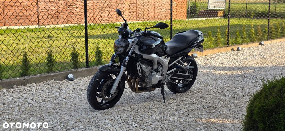 Yamaha FZ6 - 2
