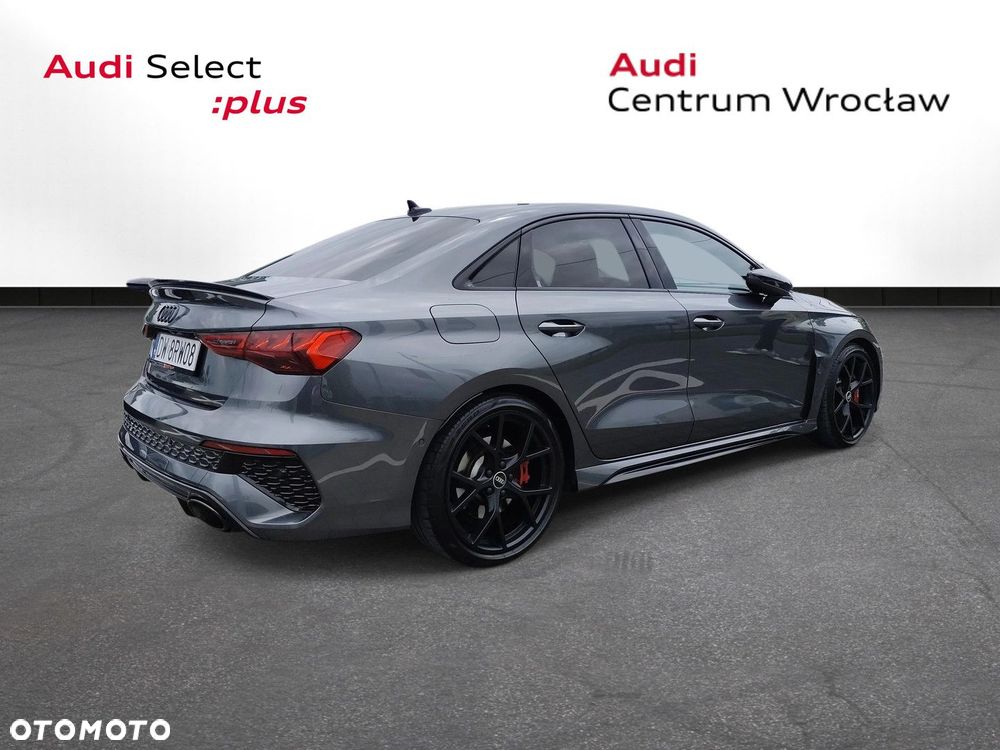Audi RS3 Limousine - 4
