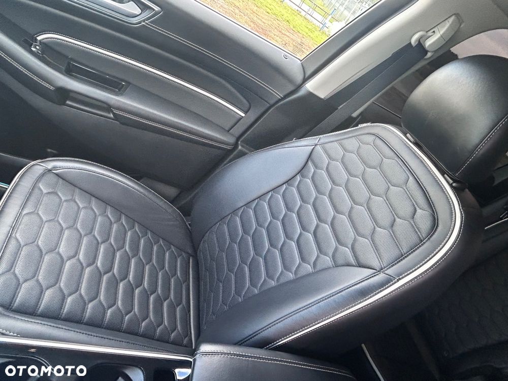 Ford Edge 2.0 EcoBlue Twin-Turbo 4WD Vignale - 21