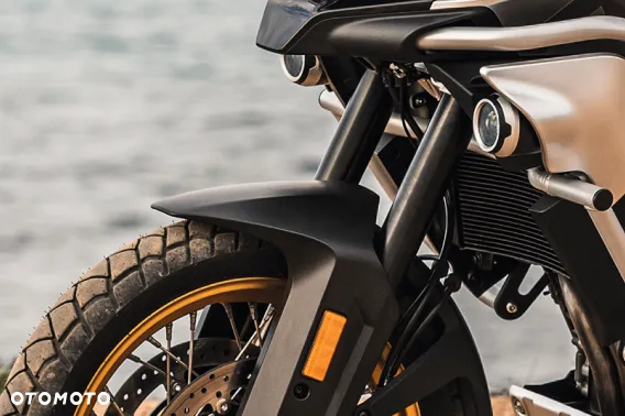 CFMoto MT - 12