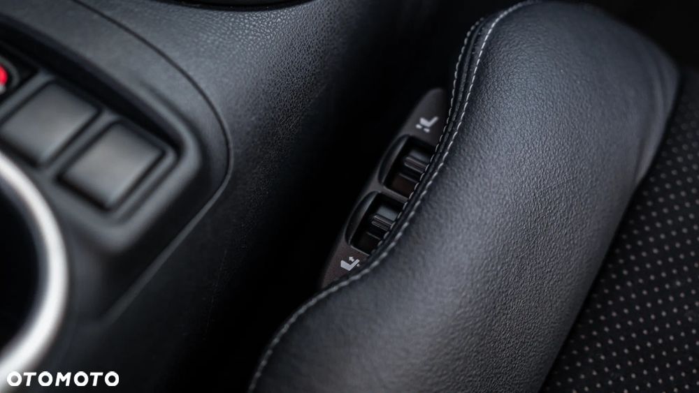 Nissan 370 Z Standard - 29