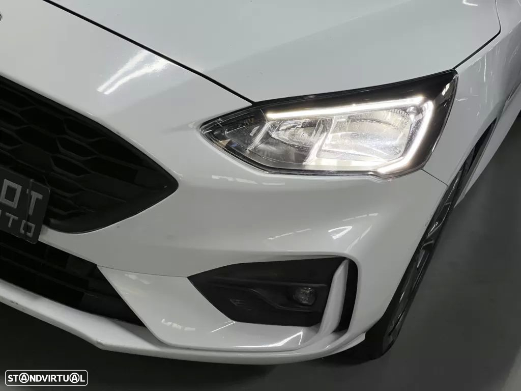 Ford Focus SW 1.5 TDCi EcoBlue ST-Line - 46