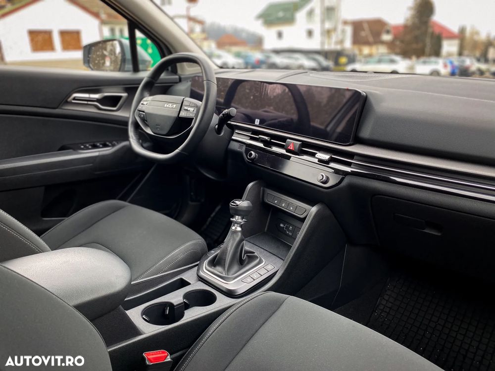 Kia Sportage 1.6 T-GDI 6MT 4x2 Urban - 11