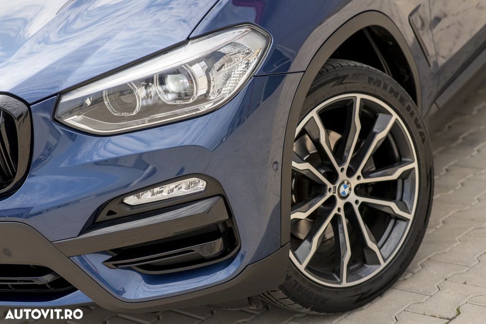 BMW X3 xDrive20i AT xLine - 2