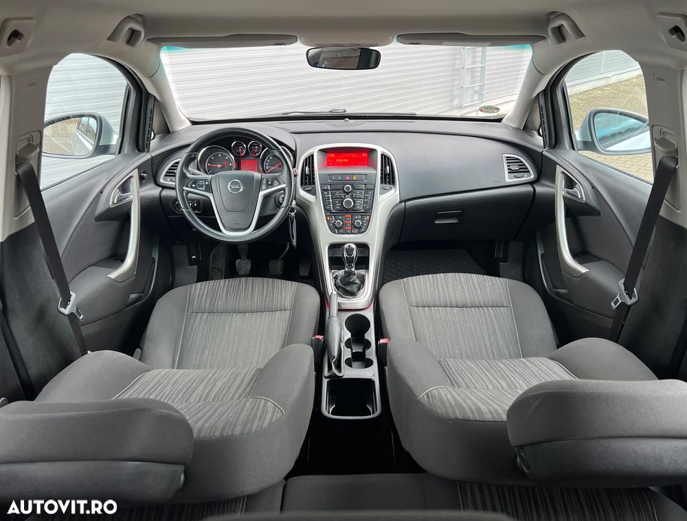 Opel Astra 1.7 CDTI DPF Sports Tourer Exklusiv - 8
